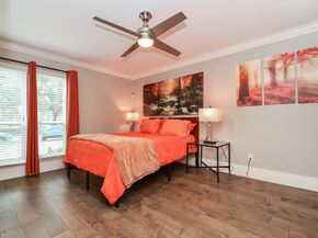 5507 S Braeswood Boulevard, Houston TX 77096