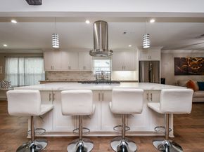 5507 S Braeswood Boulevard, Houston TX 77096