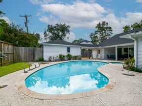 5507 S Braeswood Boulevard, Houston TX 77096
