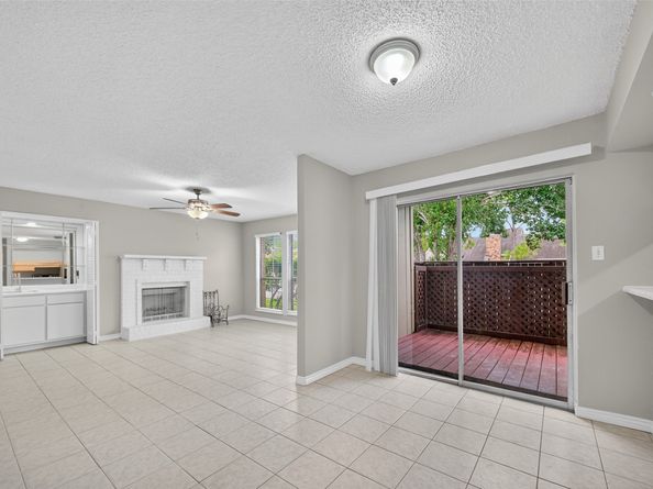1500 Bay Area Boulevard 332, Houston TX 77058