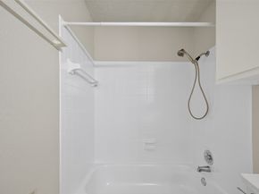1500 Bay Area Boulevard 332, Houston TX 77058