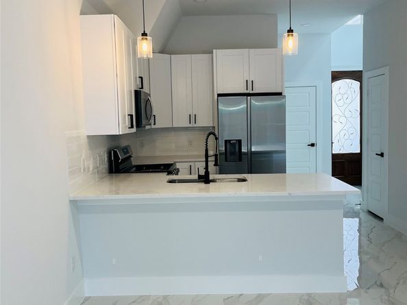 8127 Saint Louis Street, Houston TX 77028