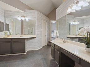 531 Scarlet Maple Drive, Sugar Land TX 77479