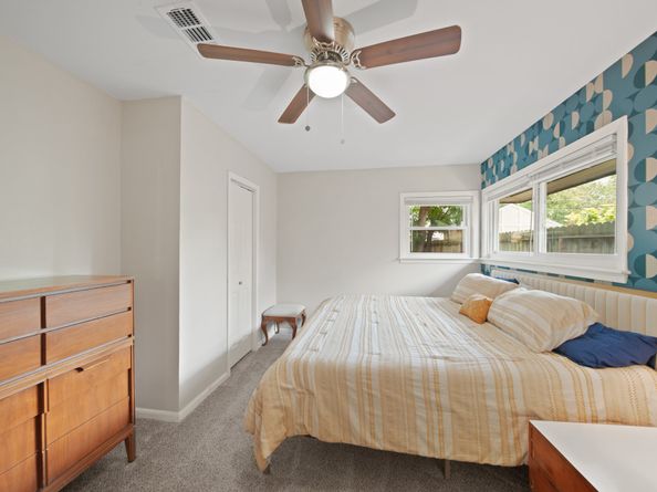 5411 Meadow Creek Lane, Houston TX 77017