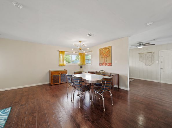 5411 Meadow Creek Lane, Houston TX 77017