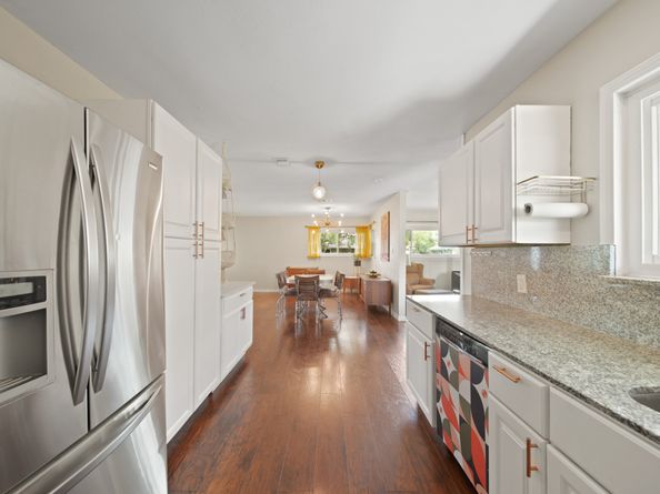 5411 Meadow Creek Lane, Houston TX 77017