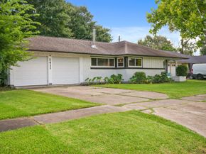 5411 Meadow Creek Lane, Houston TX 77017