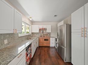 5411 Meadow Creek Lane, Houston TX 77017