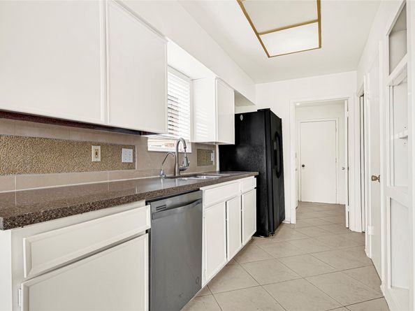 7302 Redding Road, Houston TX 77036