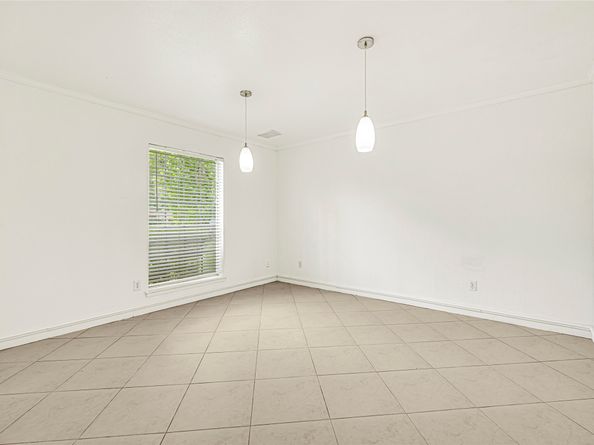 7302 Redding Road, Houston TX 77036