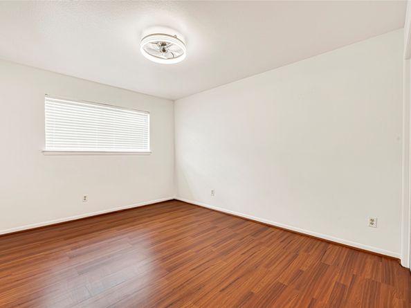 7302 Redding Road, Houston TX 77036