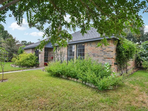 5925 Pine Meadow Drive, Katy TX 77493