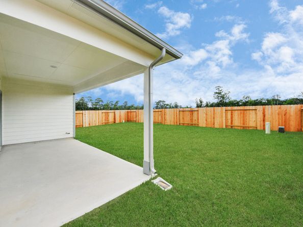 12002 Maple Oak Drive, Houston TX 77066