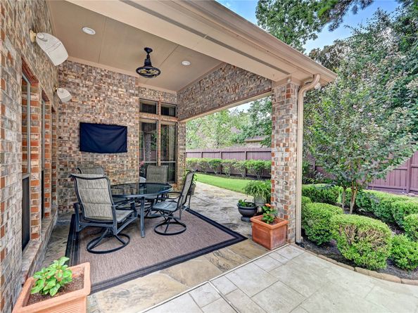 7 N Spring Brook Court Court, The Woodlands TX 77382
