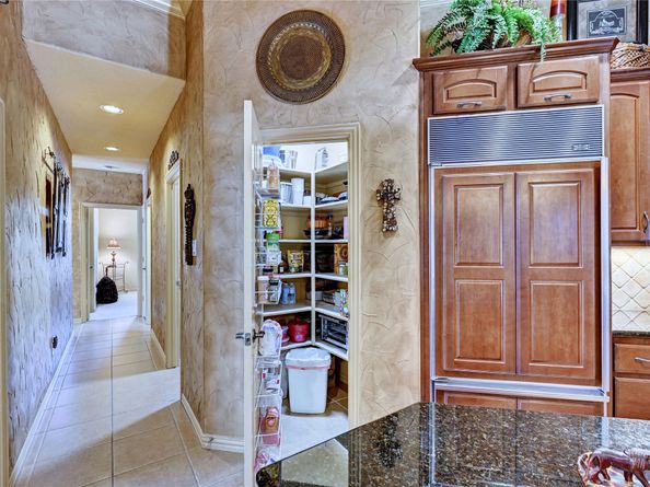 7 N Spring Brook Court Court, The Woodlands TX 77382