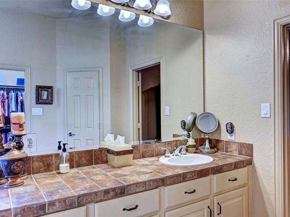 7 N Spring Brook Court Court, The Woodlands TX 77382