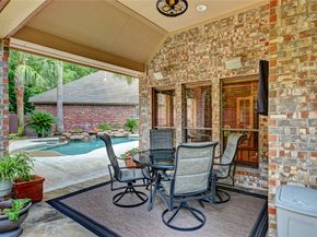 7 N Spring Brook Court Court, The Woodlands TX 77382