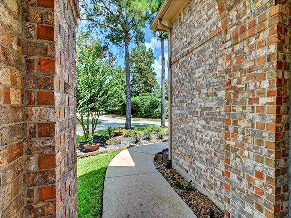 7 N Spring Brook Court Court, The Woodlands TX 77382