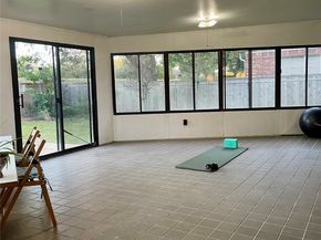 19 Rivercoach Lane W, Sugar Land TX 77479