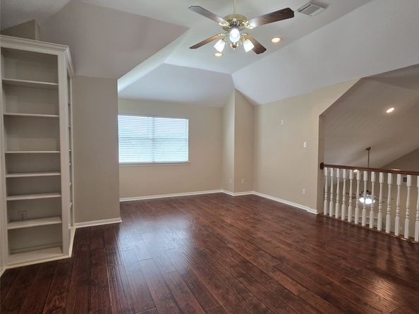 19 Rivercoach Lane W, Sugar Land TX 77479