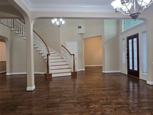 19 Rivercoach Lane W, Sugar Land TX 77479