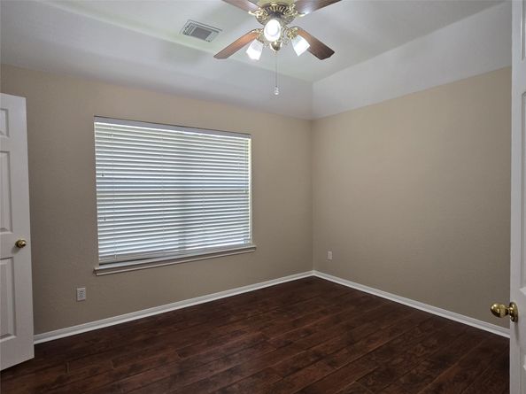 19 Rivercoach Lane W, Sugar Land TX 77479