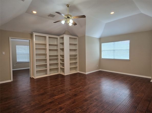 19 Rivercoach Lane, Sugar Land TX 77479