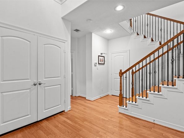 4656 Cornish Street, Houston TX 77007