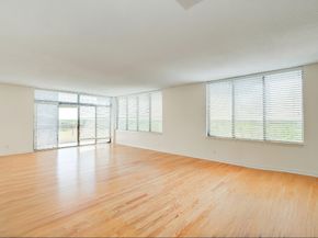 14655 Champion Forest Drive 1104, Houston TX 77069