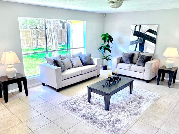 9578 W Airport Boulevard, Houston TX 77031