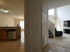 6418 England, Houston TX 77021