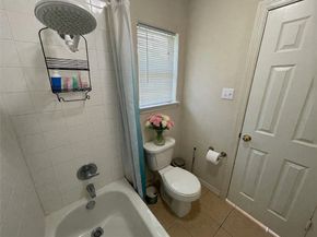 6418 England, Houston TX 77021