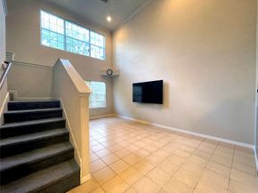 6418 England, Houston TX 77021