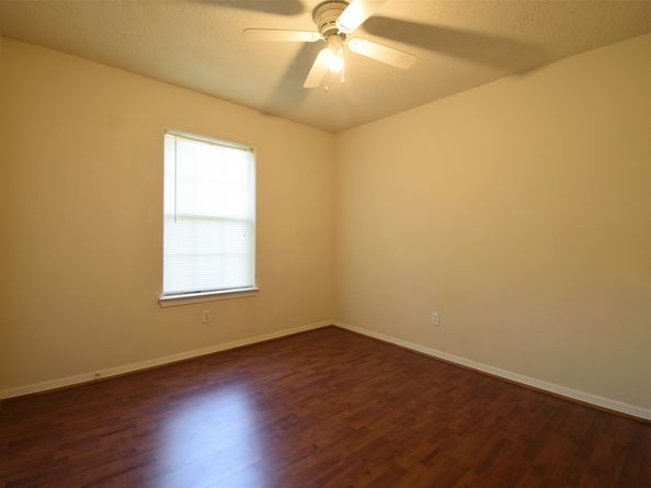 6418 England, Houston TX 77021