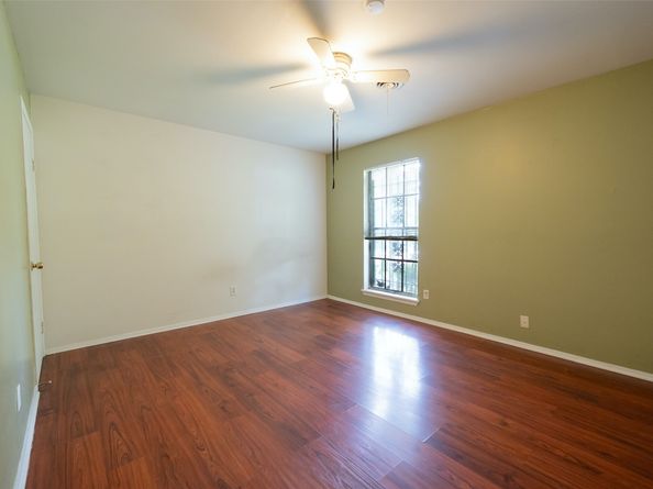 7613 Parker Road, Houston TX 77016