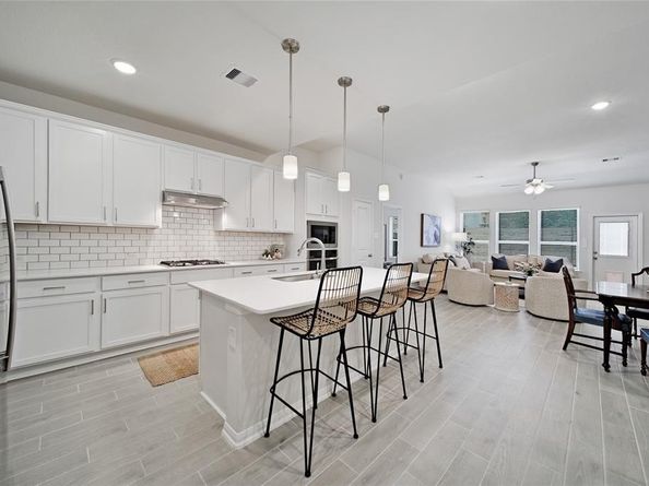 2121 Solstice Boulevard, Spring TX 77386