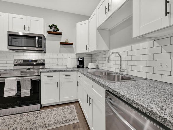 10317 Lake Rd 16ABCD, Houston TX 77070