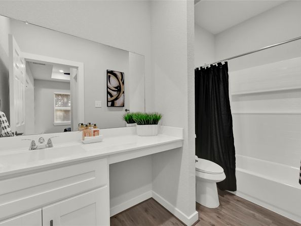 10317 Lake Rd 16ABCD, Houston TX 77070