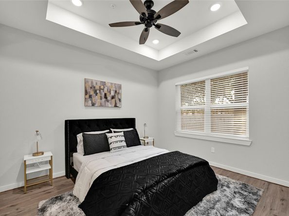 10317 Lake Rd 16ABCD, Houston TX 77070