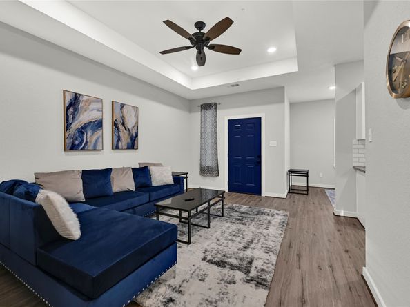 10317 Lake Rd 16ABCD, Houston TX 77070