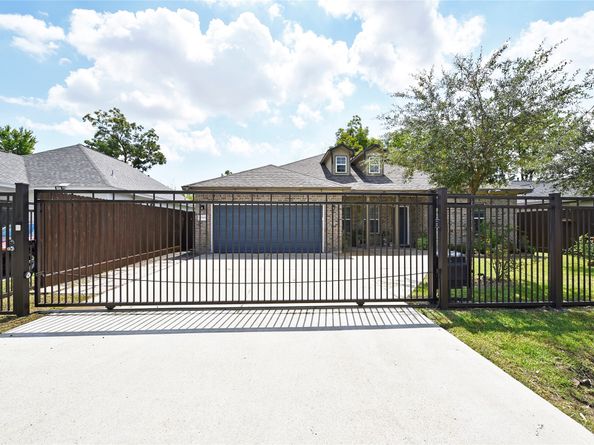 7954 Sparta Street, Houston TX 77028