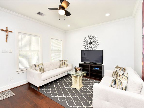 7954 Sparta Street, Houston TX 77028