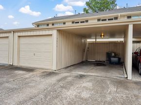 5874 Doliver Drive 121, Houston TX 77057