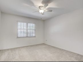 5874 Doliver Drive 121, Houston TX 77057