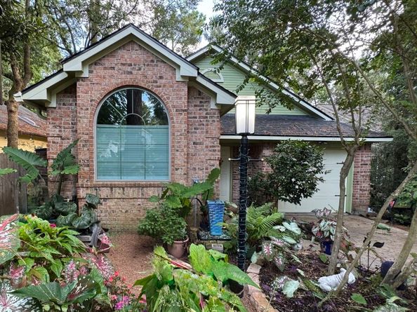 26 N Rushwing Circle, The Woodlands TX 77381