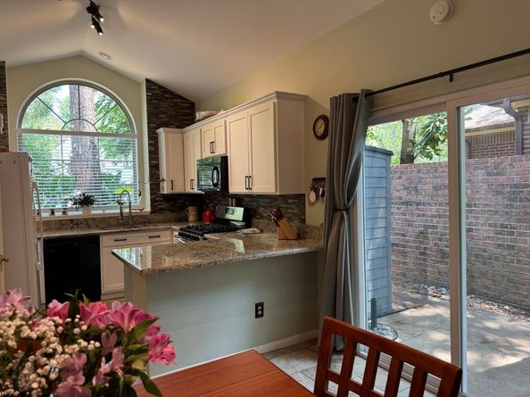 26 N Rushwing Circle, The Woodlands TX 77381