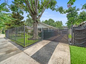 4306 Julian Street, Houston TX 77009