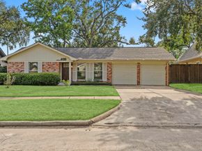 4135 Hill Oak Drive, Houston TX 77092