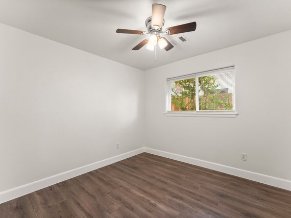4135 Hill Oak Drive, Houston TX 77092