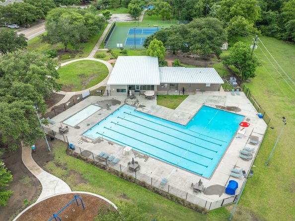 14110 Woodnook Drive, Houston TX 77077